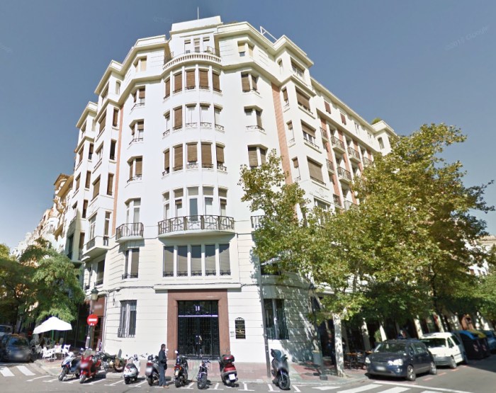 plaza de los sitios 18