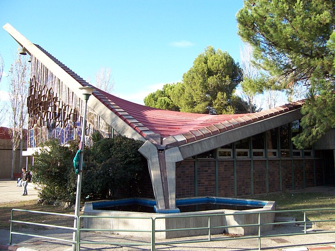 Iglesia del Colegio de Santa María del Pilar (Marianistas), Zaragoza- Archivo del Gobierno de Aragón
